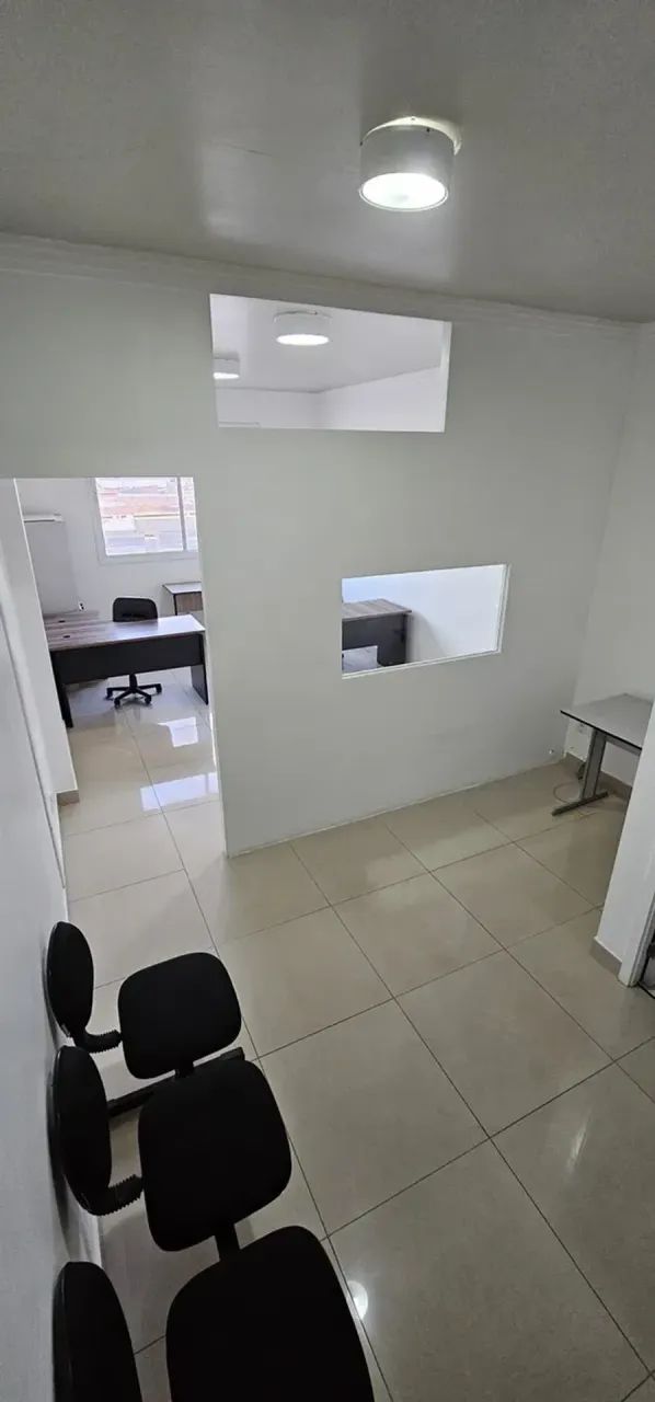 Alugo Sala Comercial Mobiliada na Areinha. - Foto 3