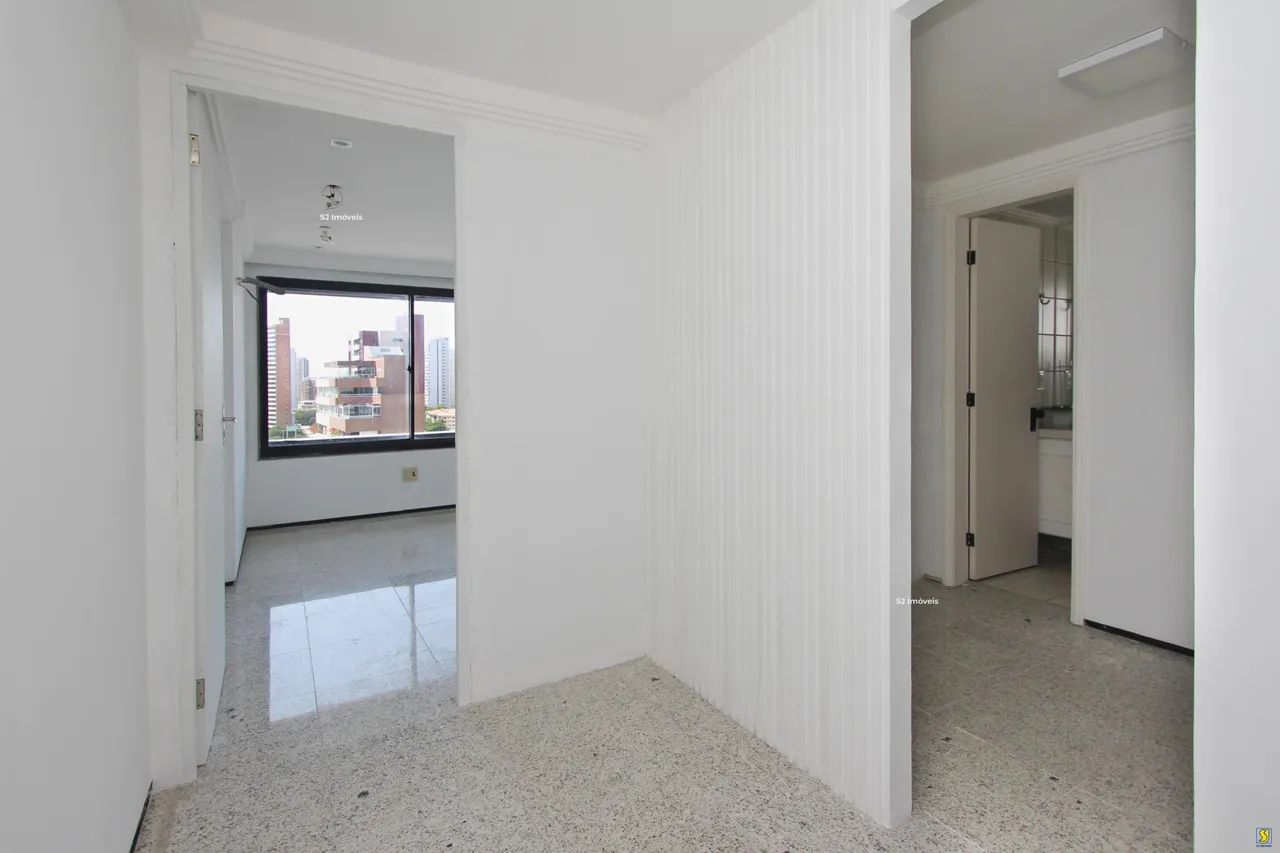 Sala comercial na Av. Beira Mar com 1 vaga de garagem - Foto 5
