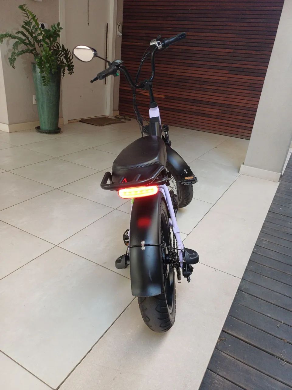 Bicicleta Elétrica Lev Cruiser Mini - Foto 4