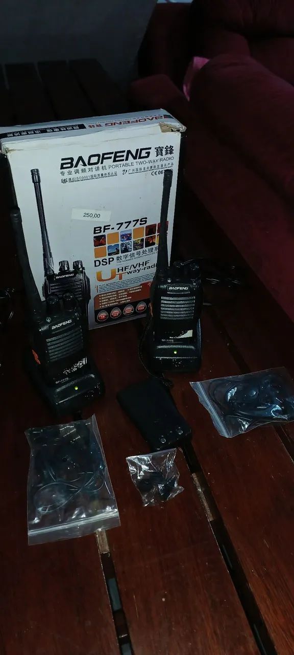 Par de Rádio Comunicador Baofeng UV-5R Completo". - Foto 2