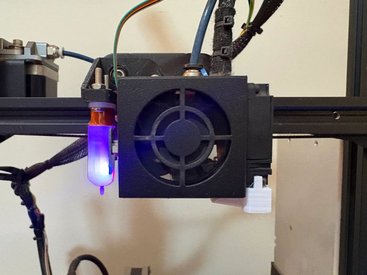 Impressora 3D Ender 3 Pro - Foto 2