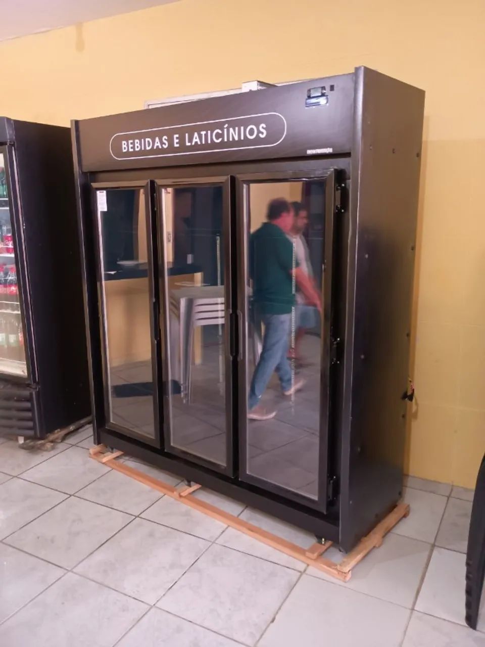 Auto Serviço 3 portas Polofrio - Foto 2