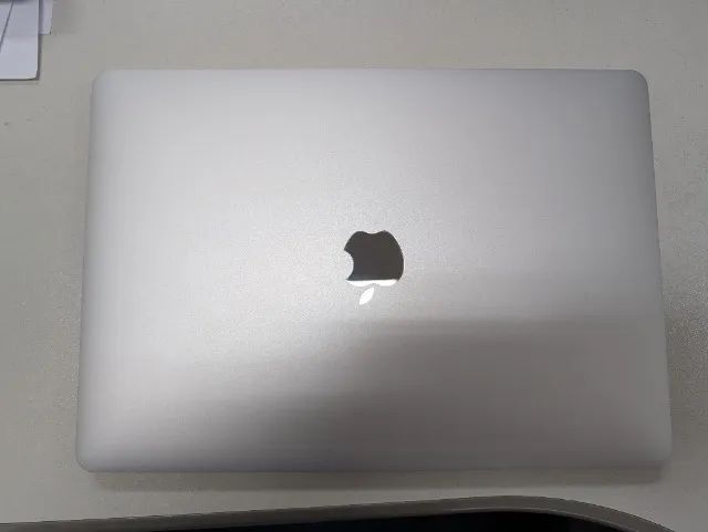 MacBook Pro 2020 - i5 - 16gb RAM - 512gb SSD - Notebooks - Swiss