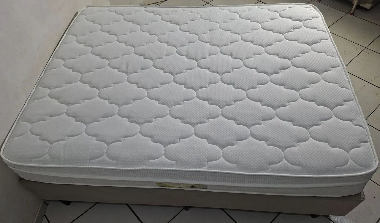 Cama Queen Size, Baú FIRME - ENTREGA GRÁTIS - Foto 4