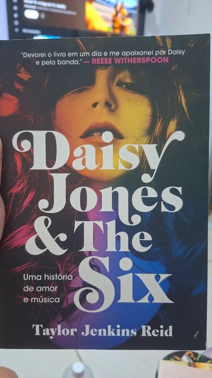 Livro Daisy Jones & The Six