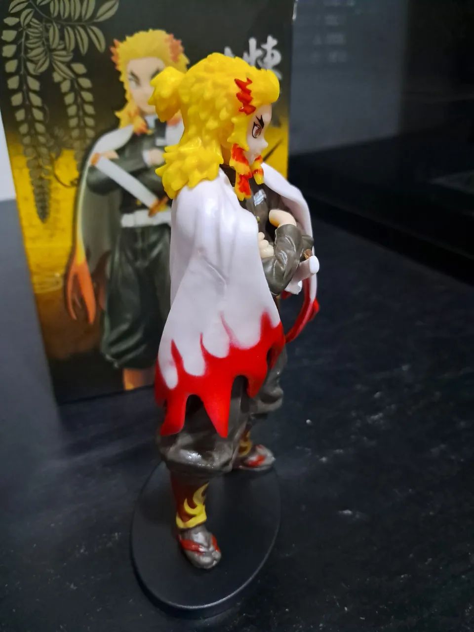 Action Figure Demon Slayer - Kyojuro Rengoku 15cm - Foto 3