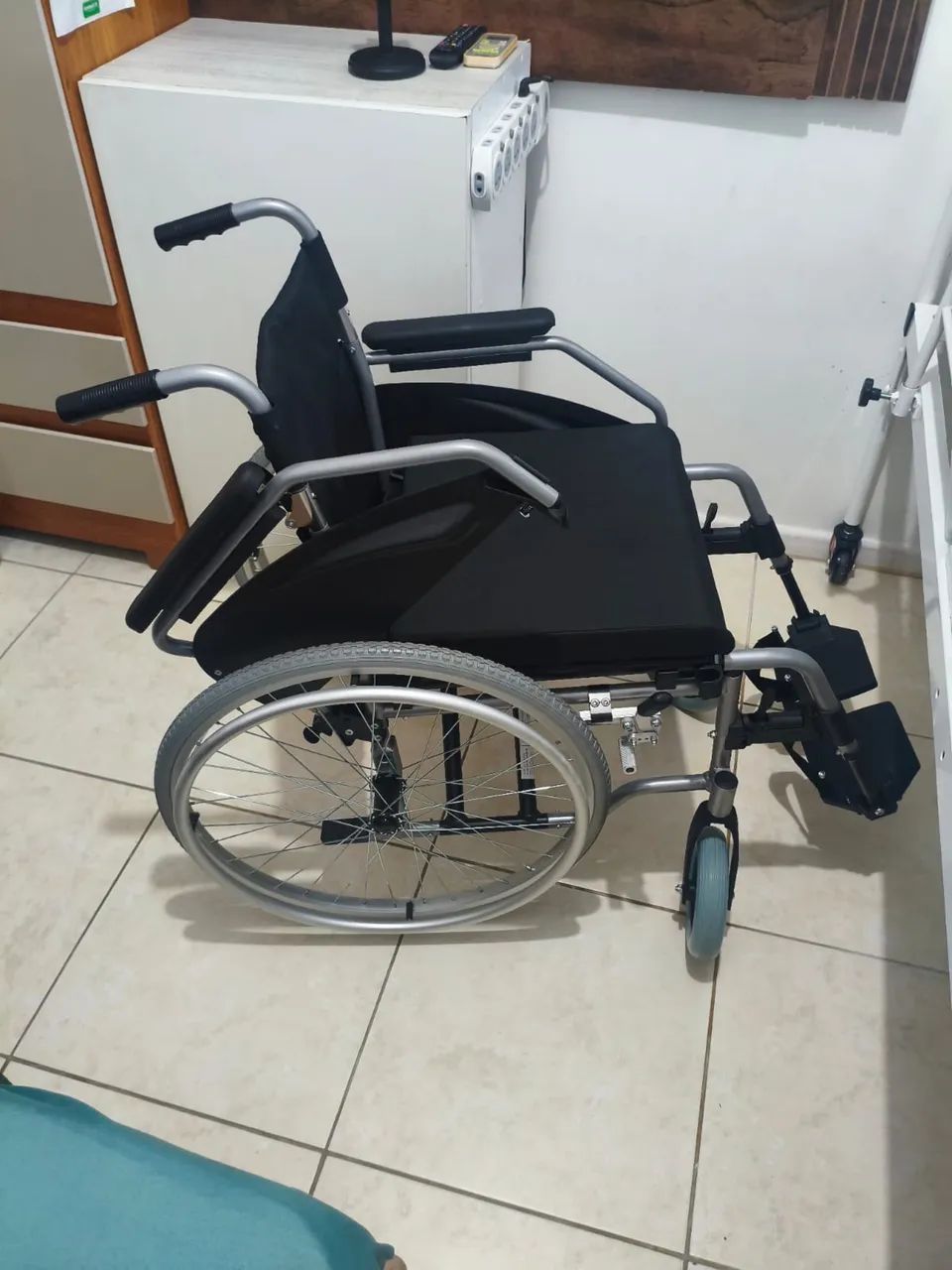 Cadeira de Rodas - Foto 4