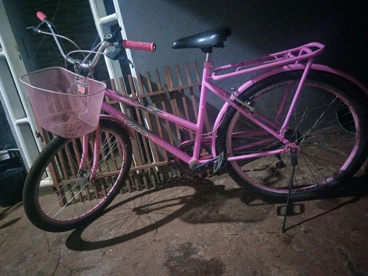 Bicleta poti rosa semi nova  - Foto 5