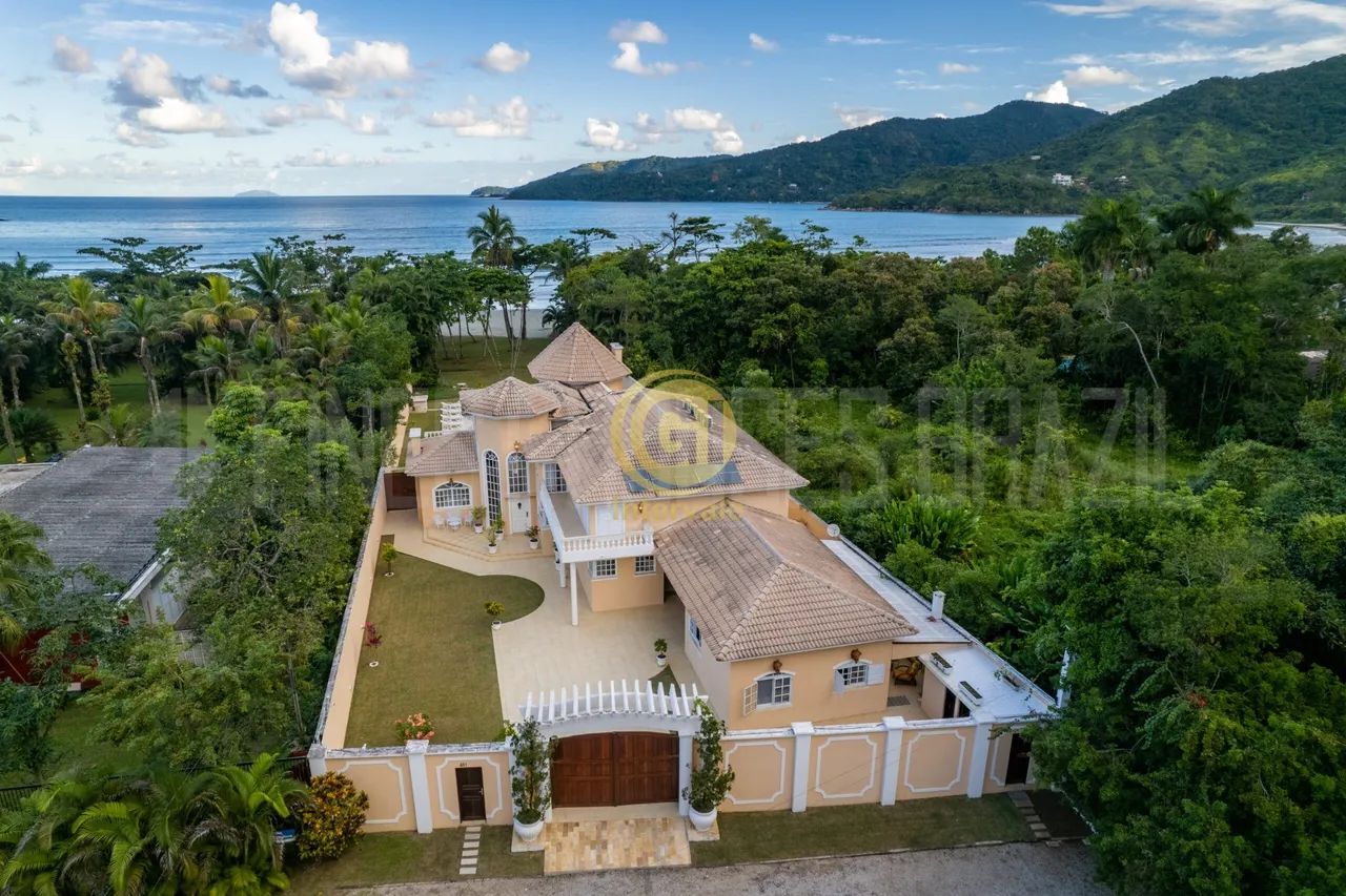 Casa à beira-mar em condomínio - Amplo jardim pé na areia - Linda piscina - Quiosque gourm - Foto 18