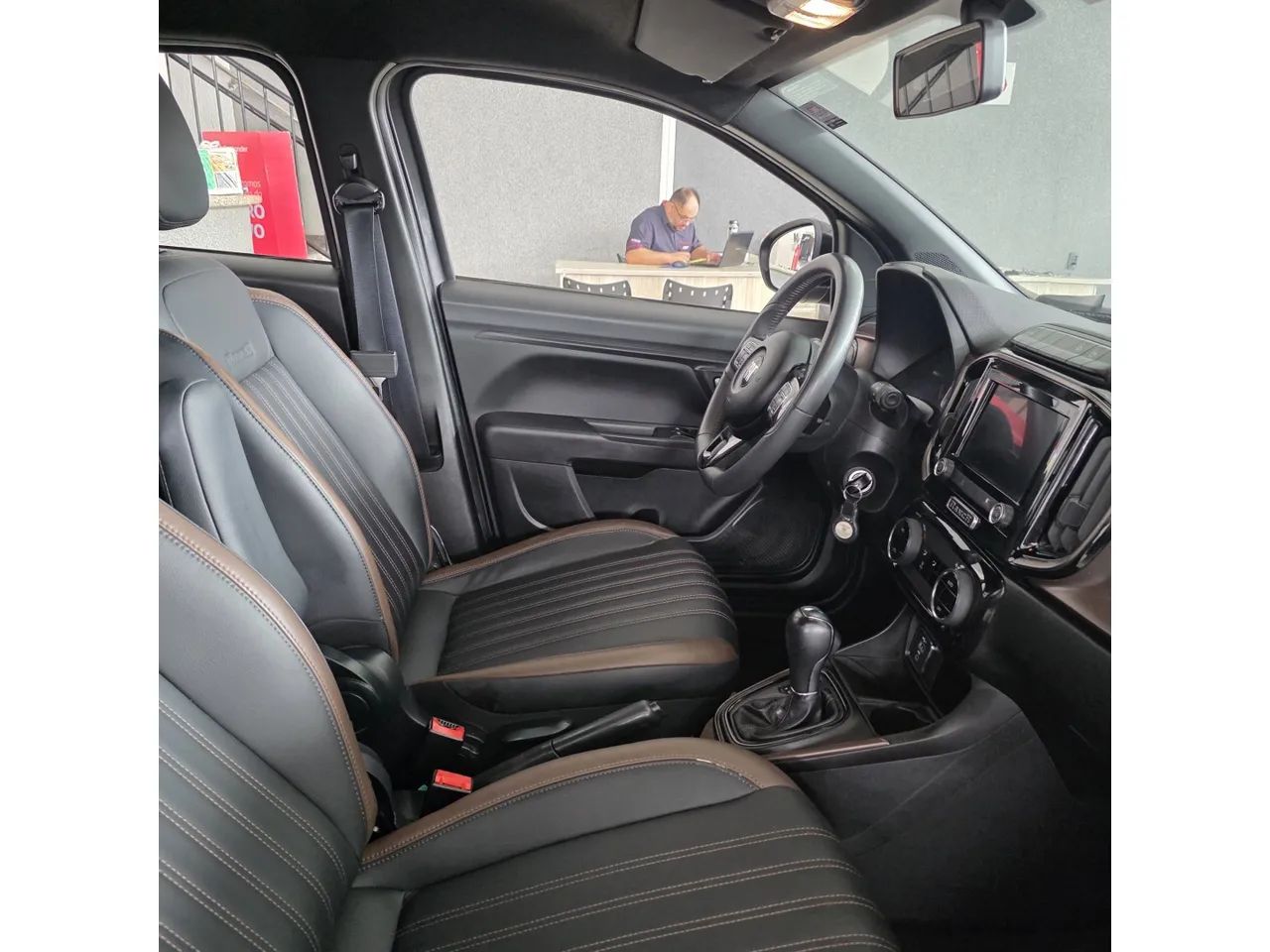 Fiat Strada Ranch 1.3 Flex 8V CD Aut. 2023 - Foto 4