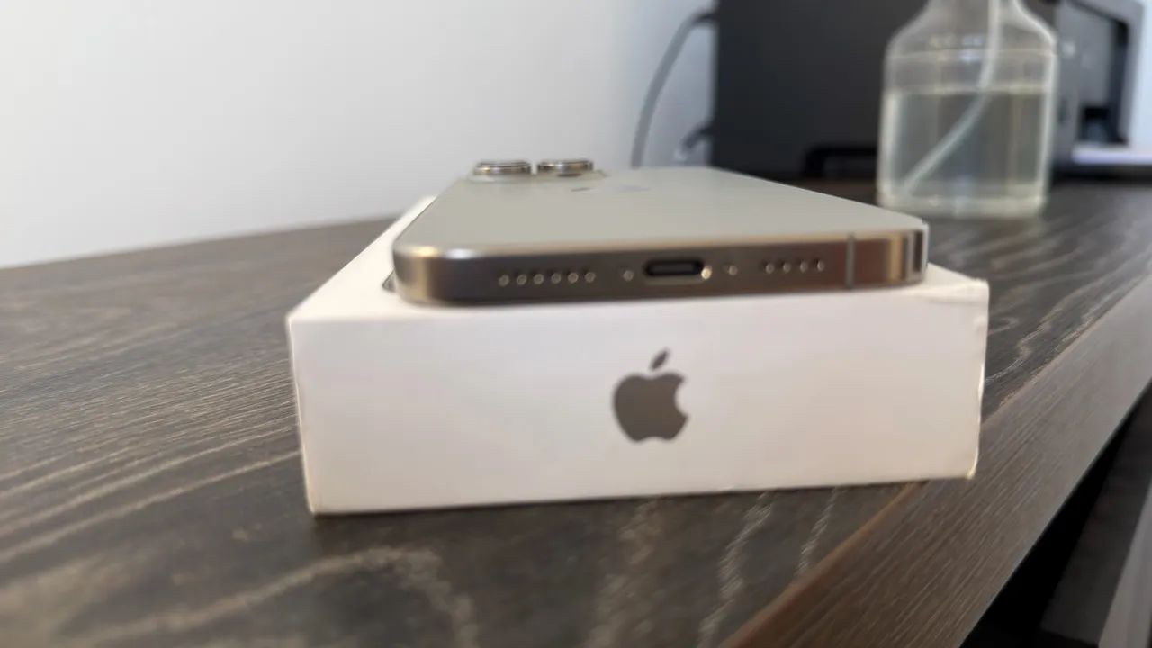 iPhone 16 Pro Max 99%BAT Na garantia - Foto 3