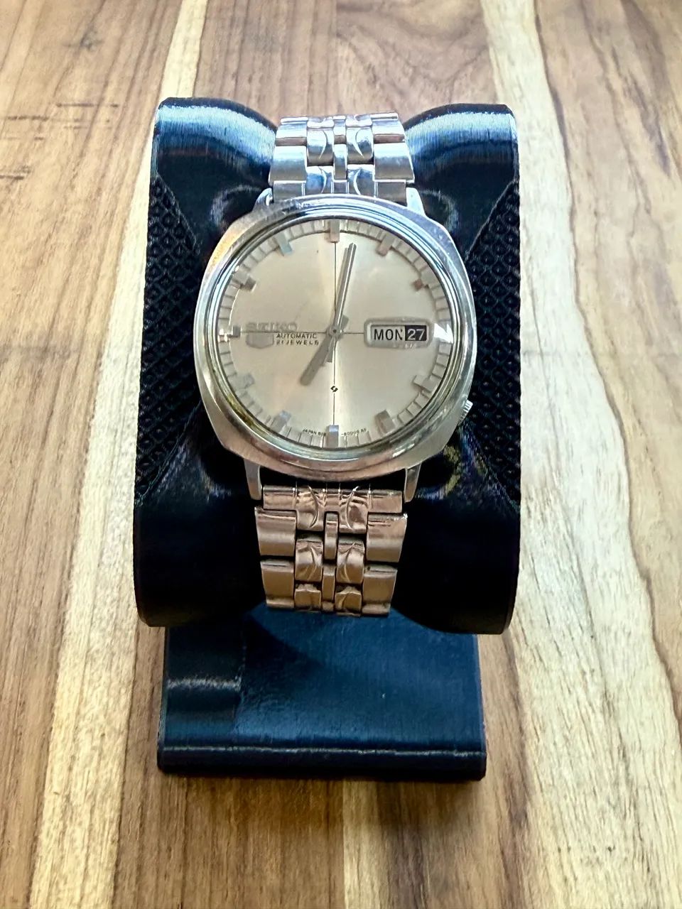 Relógio Seiko 5 Case Cushion 6119-6000 - 1968