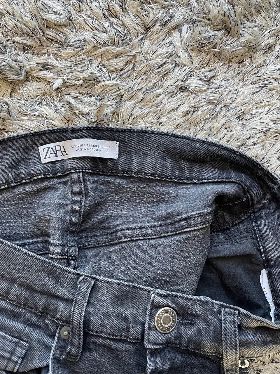 Calça jeans Zara preta  - Foto 3