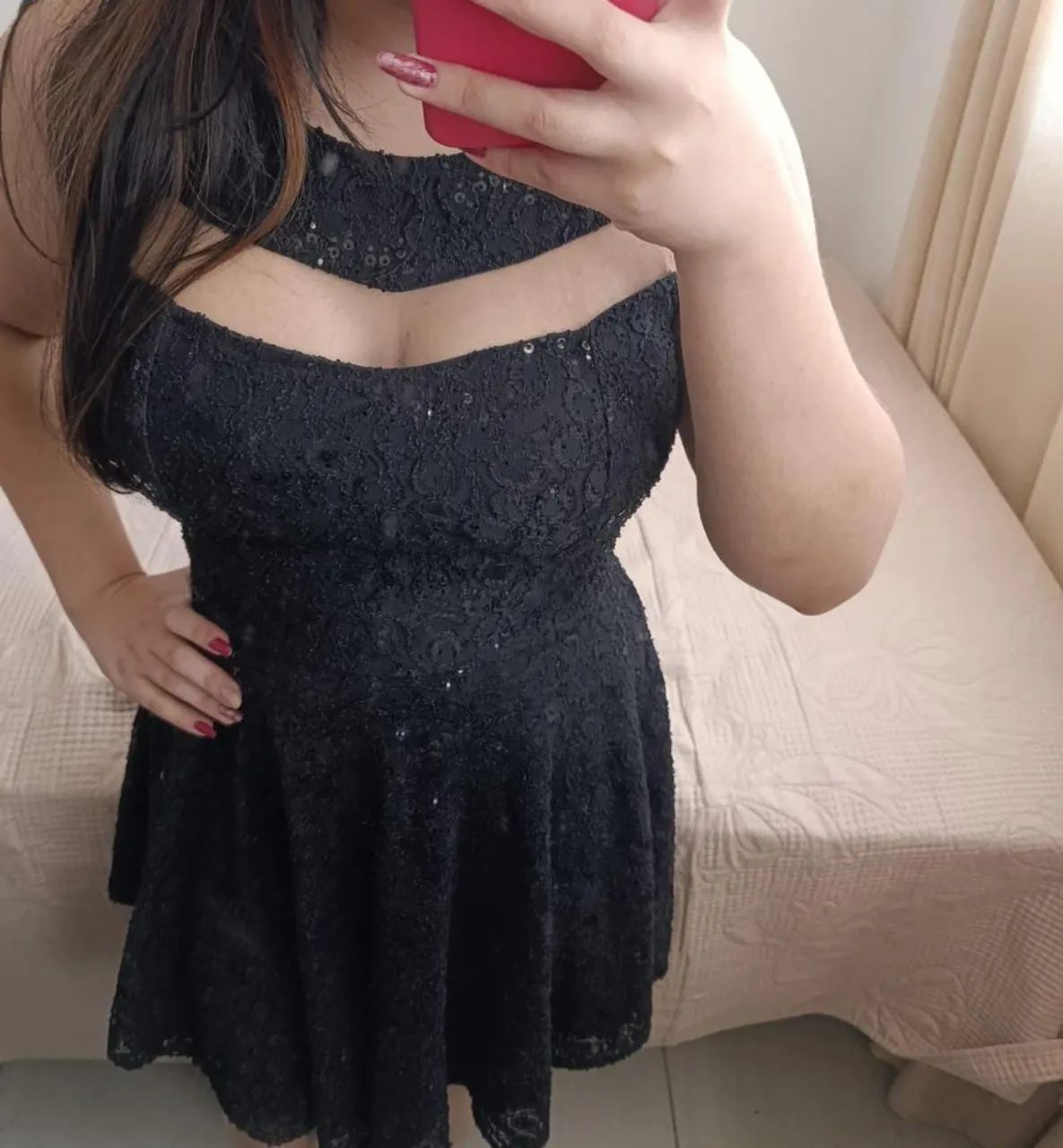 Vestido preto de renda