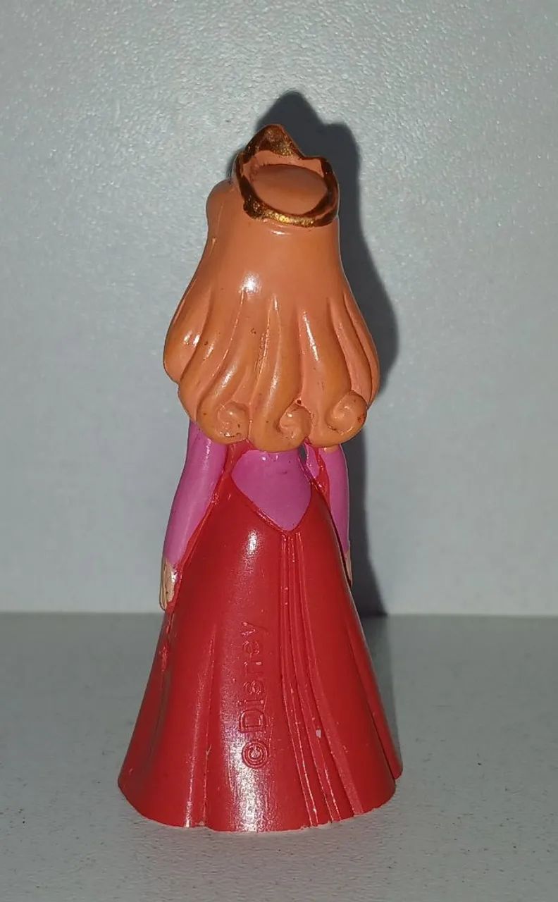 BONECA MINIATURA DISNEY PRINCESA AURORA A BELA ADORMECIDA - Foto 2