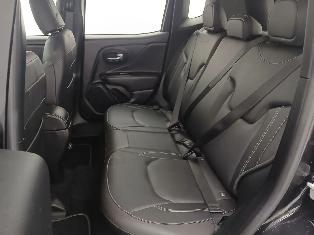 Jeep Renegade Long. T270 1.3 TB 4x2 Flex Aut., foto 17 de 18