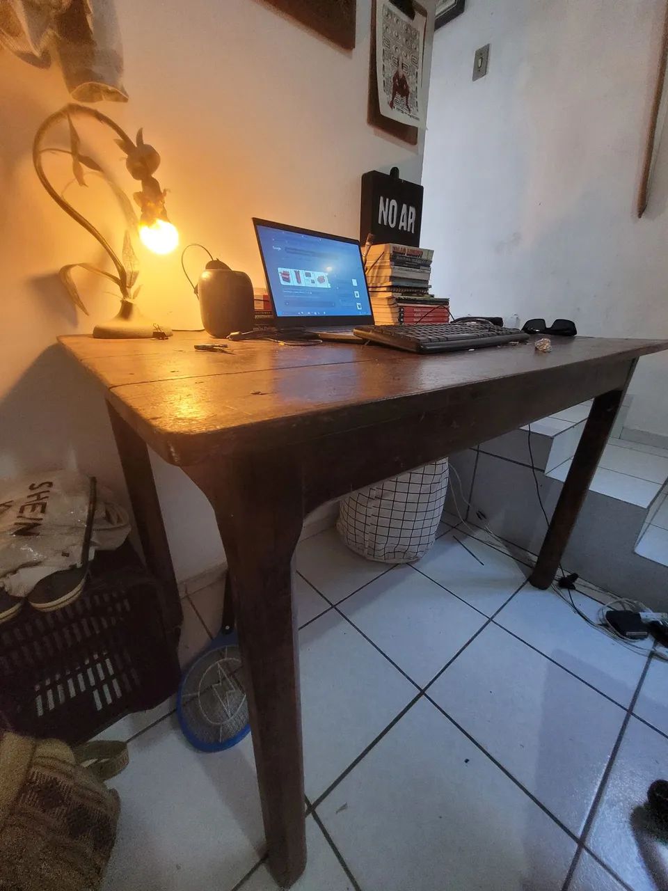 Mesa em madeira firme 80x120x80