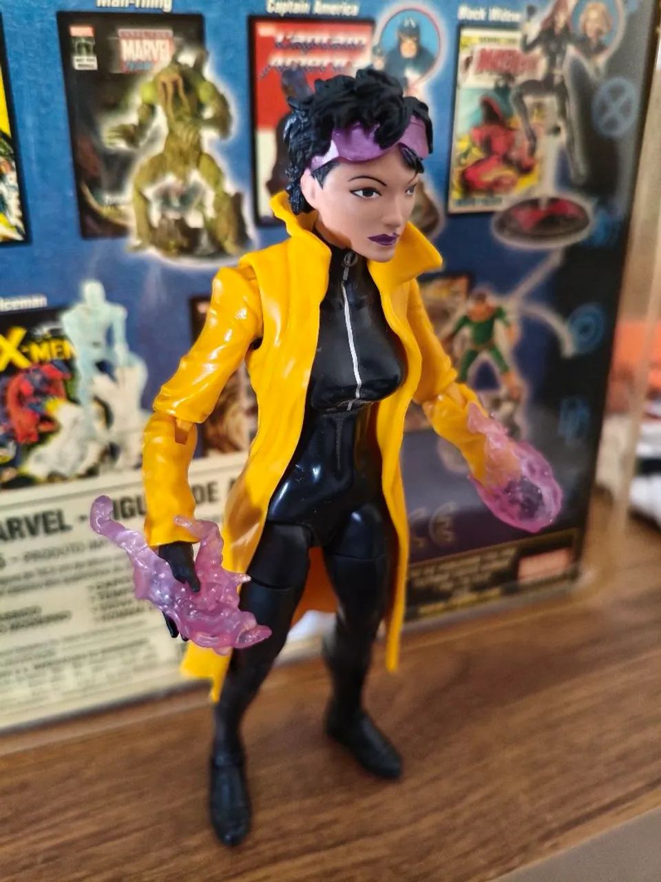 Marvel legends Jubilee Baf da Hasbro  - Foto 3