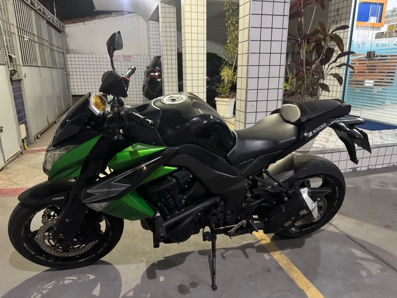KAWAZAKI Z1000  - Foto 3