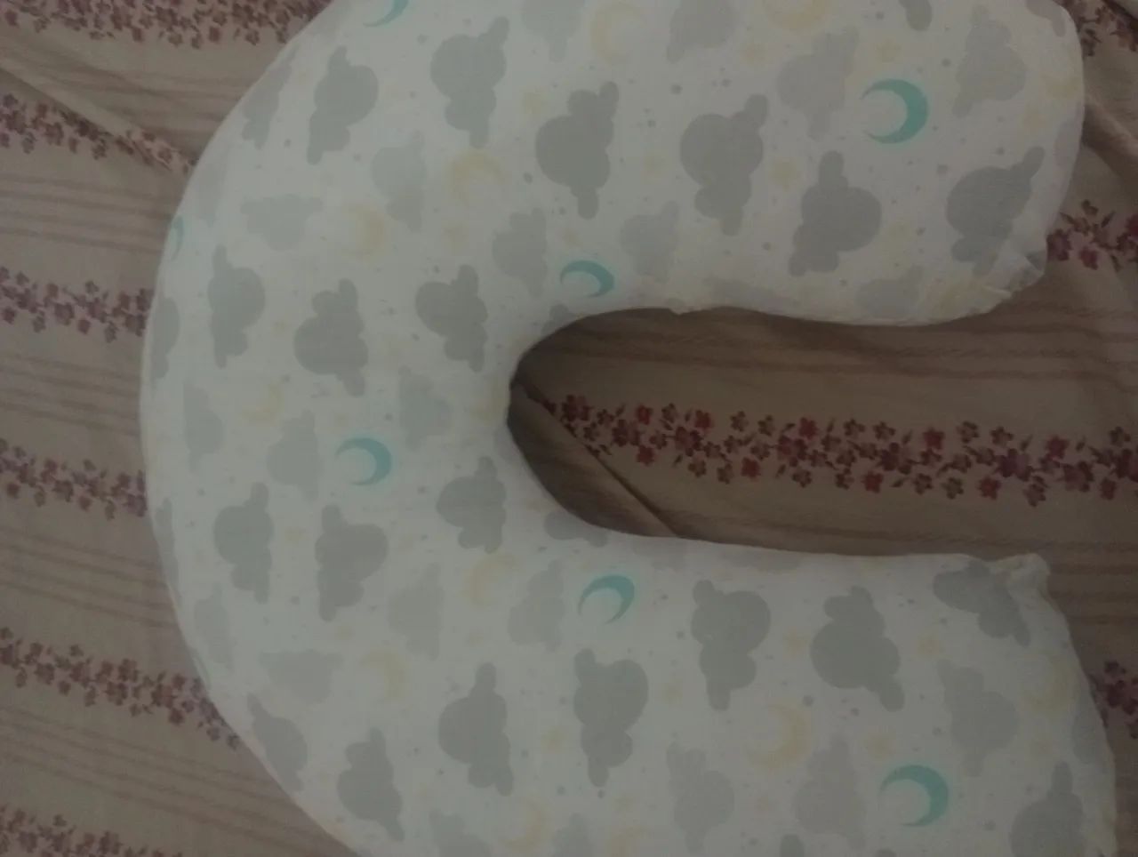 vendo almofada amamentaçao usada e bem cnservada