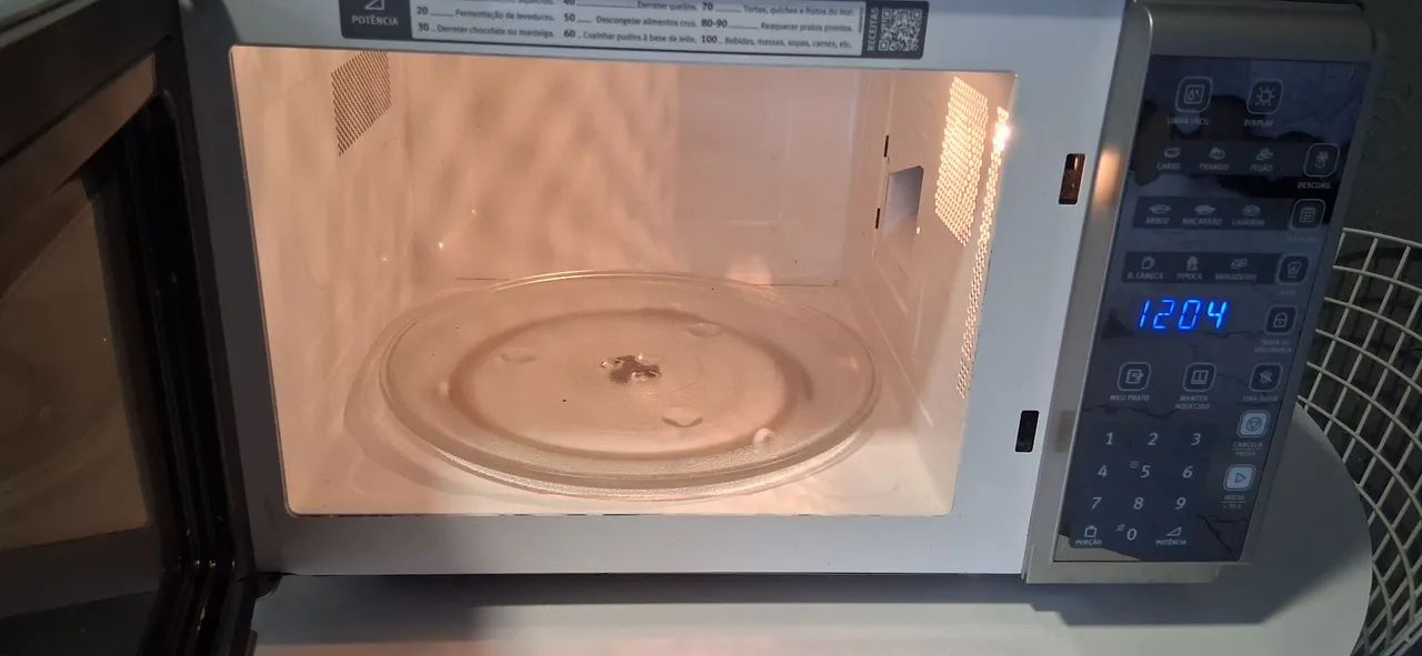 Micro-ondas Electrolux MI41S 127v - Foto 5