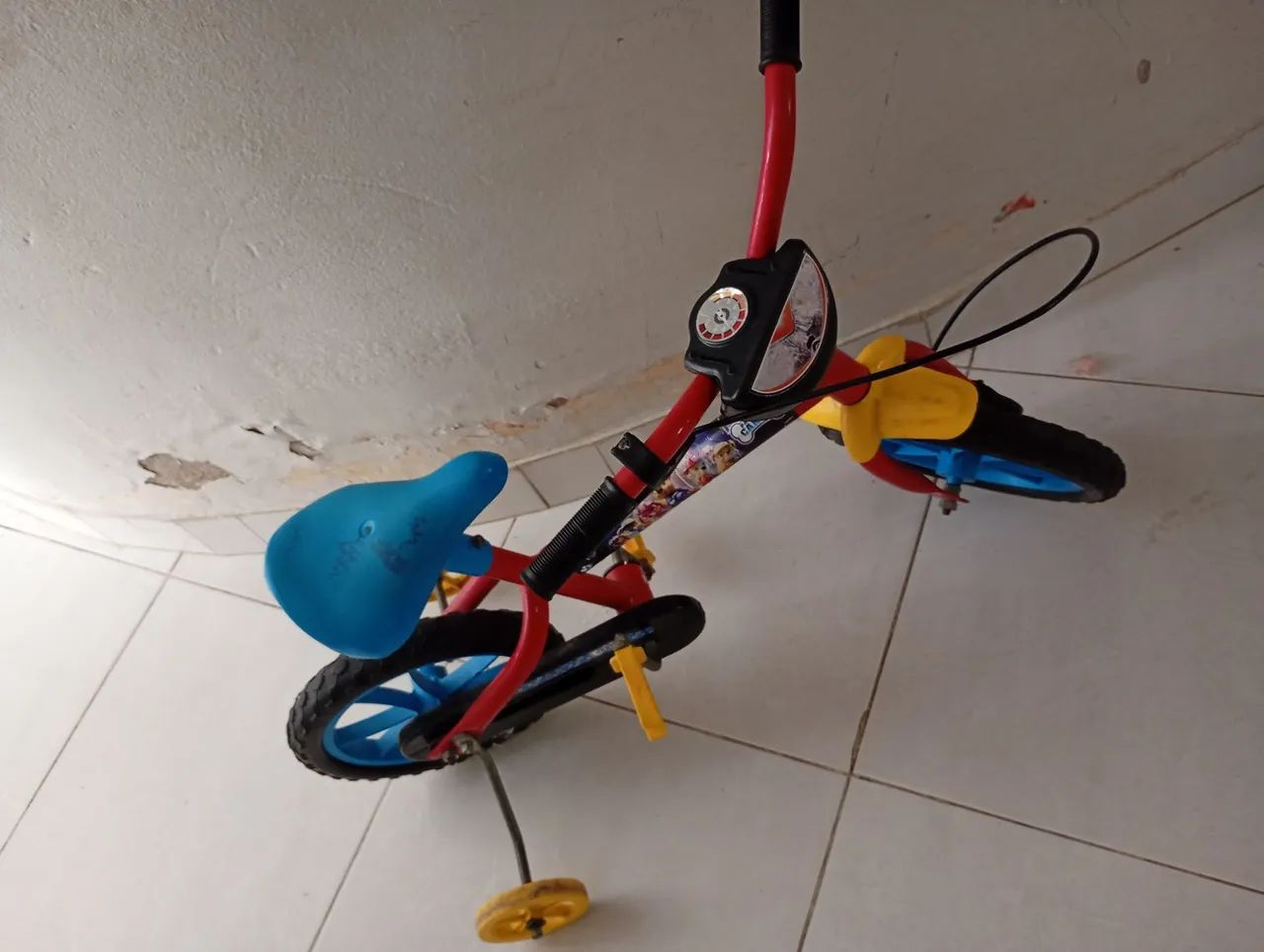 Bicicleta infantil aro 12 - Foto 4