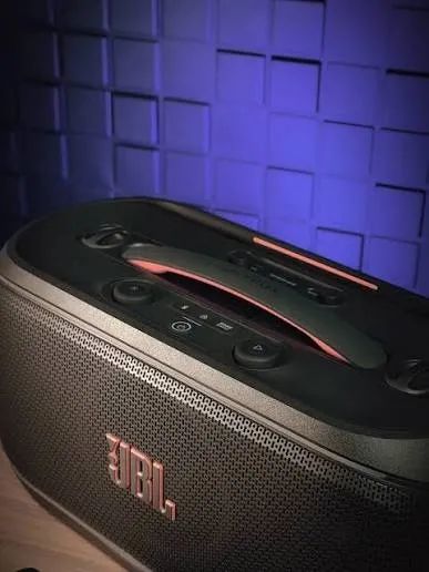 JBL Partybox On The Go 2 com microfone  - Foto 5