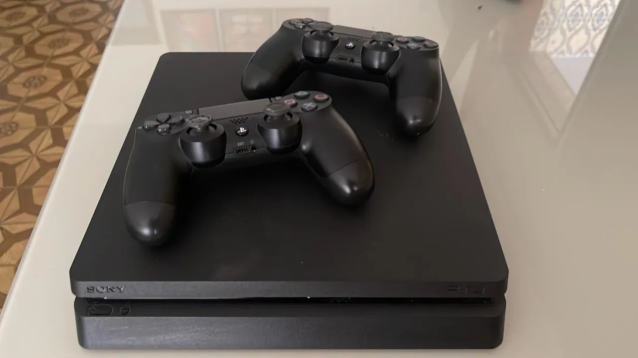 PlayStation 4 slim 1 Tb  - Foto 3