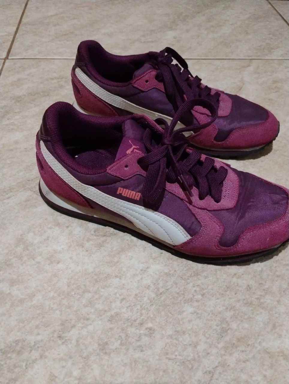 Tênis Puma ST Runner Roxo/Branco usado Tam 36  - Foto 2