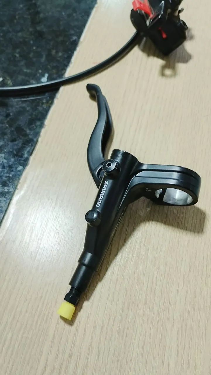 Freio Shimano traseiro mt401 - Foto 3