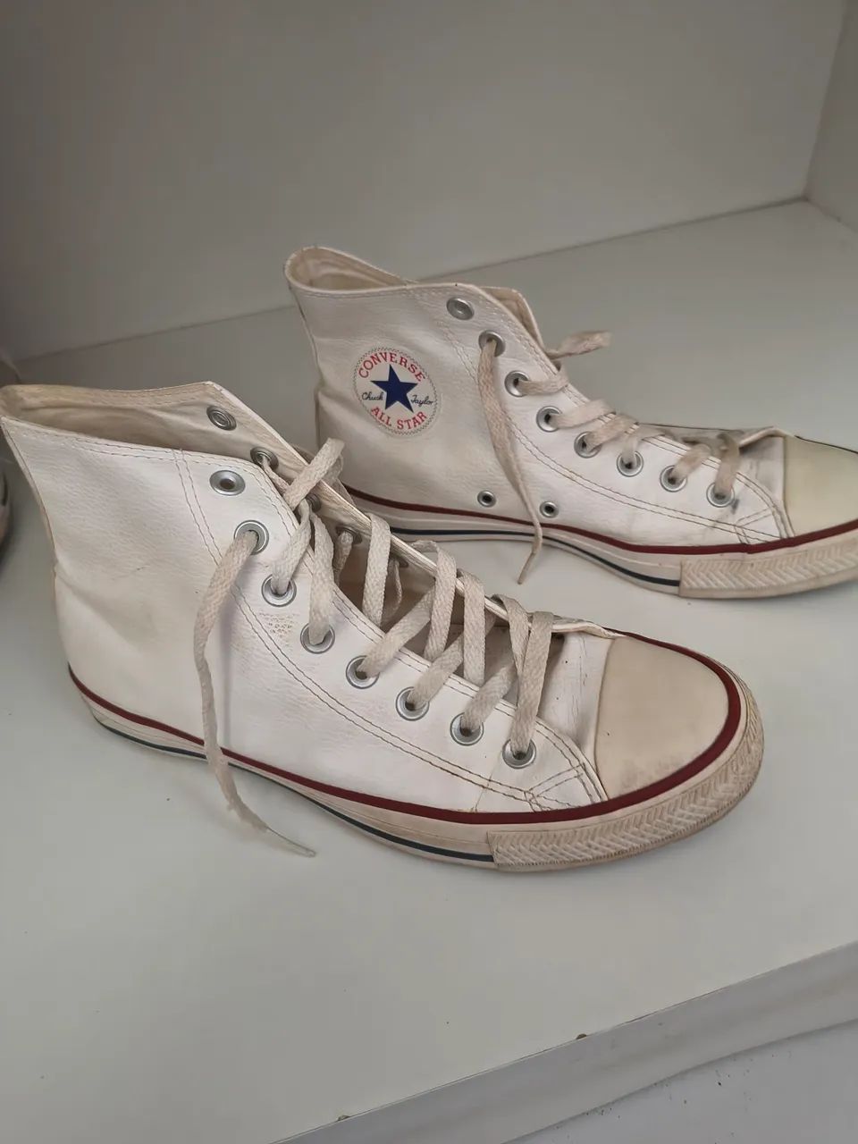 Tênis All Star "couro" branco USADO