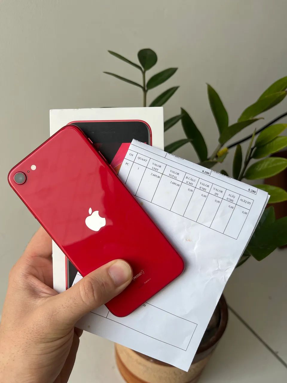 iPhone SE 64GB em perfeitas condições 