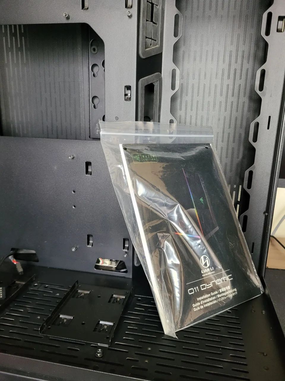 Gabinete Lian Li Razer edition - Foto 5