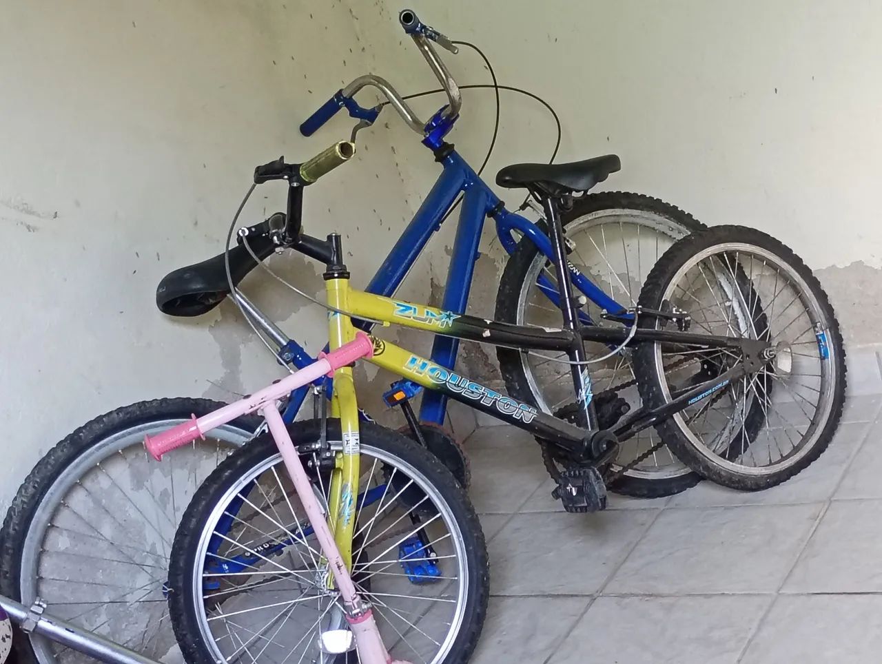 Bicleta azul aro 24