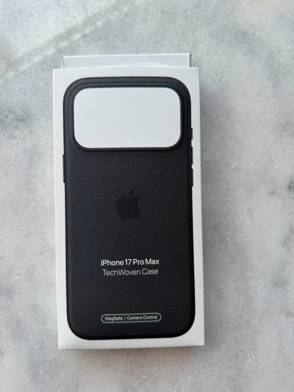 Capinha TechWoven Iphone 17pro Max