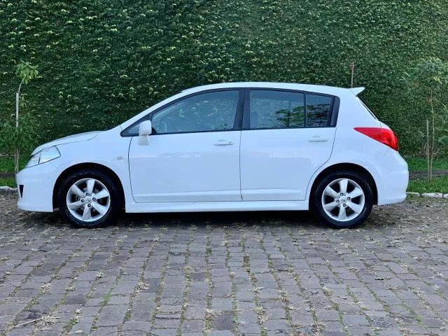 Nissan Tiida 2013