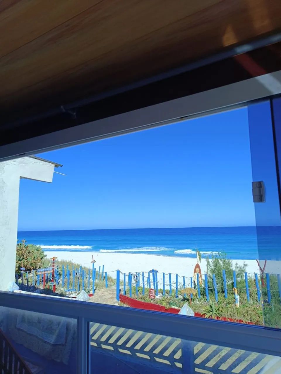 ALUGUEL P/TEMPORADA CASA PÉ NA AREIA PRAIA DE FIGUEIRA-DISTRITO DE ARRAIAL DO CABO-RJ