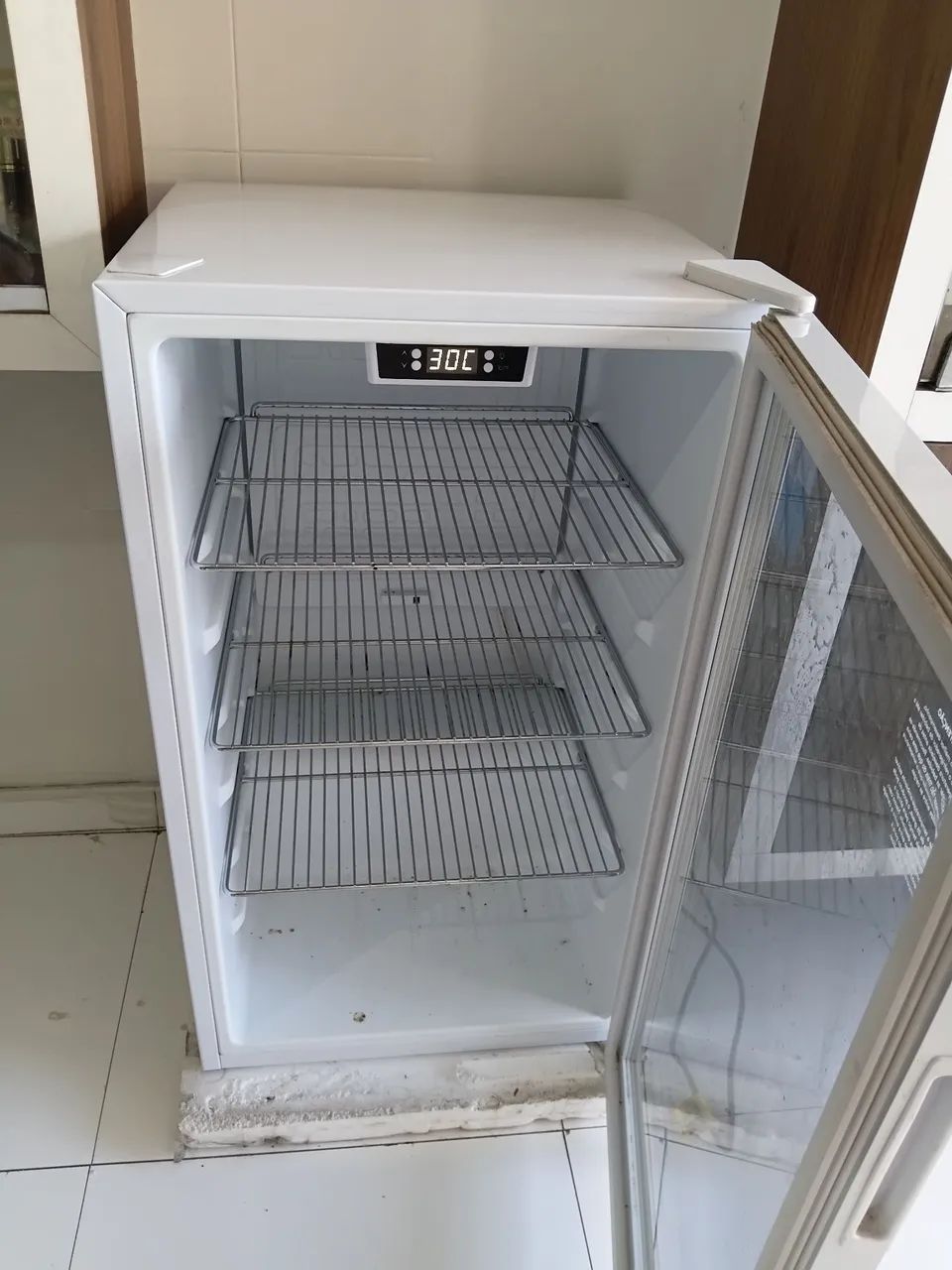 Fregobar EOS Semi Novo