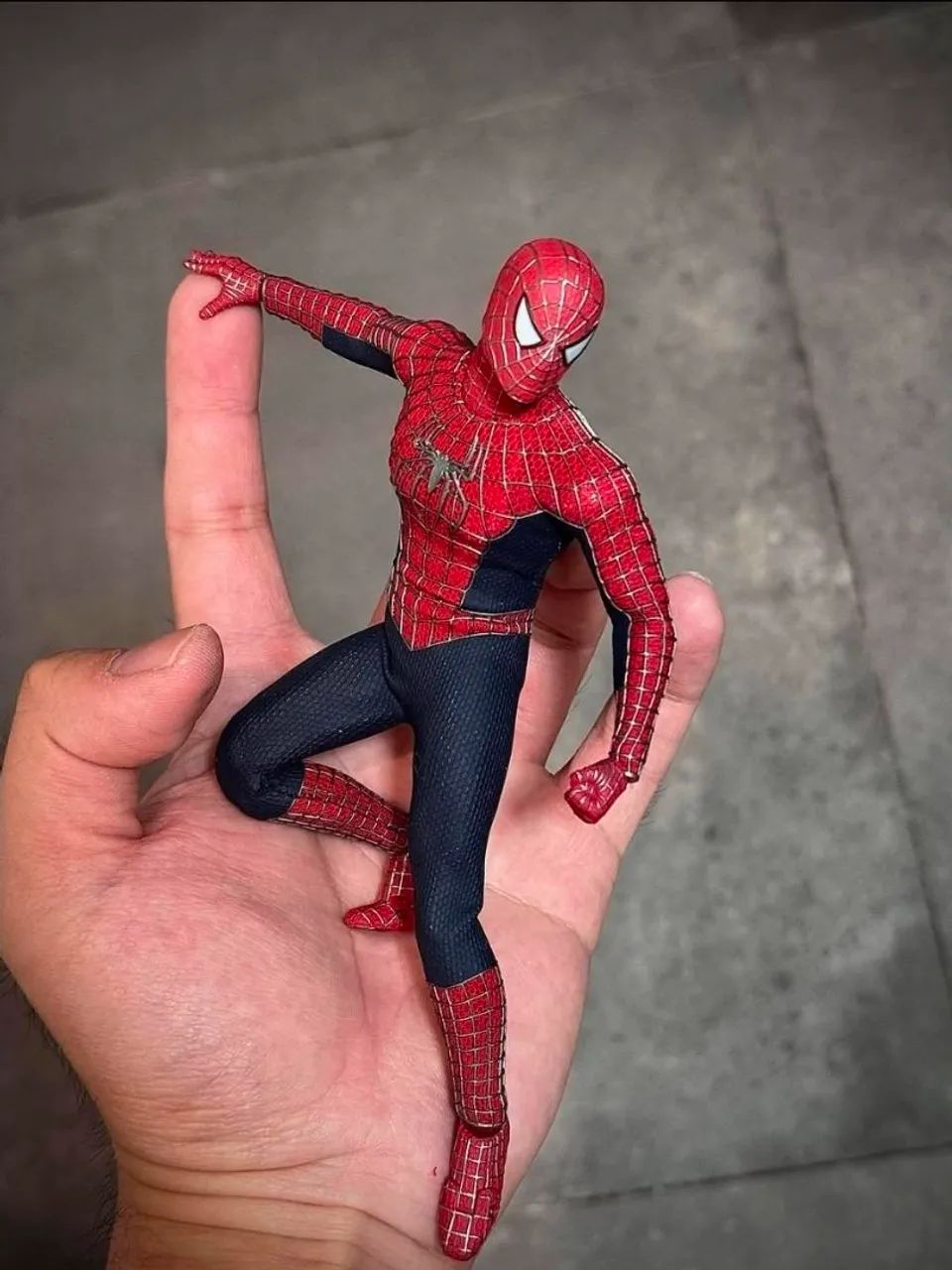 Spider Man Tobey Maguire Web Slinger 1/12  - Foto 3