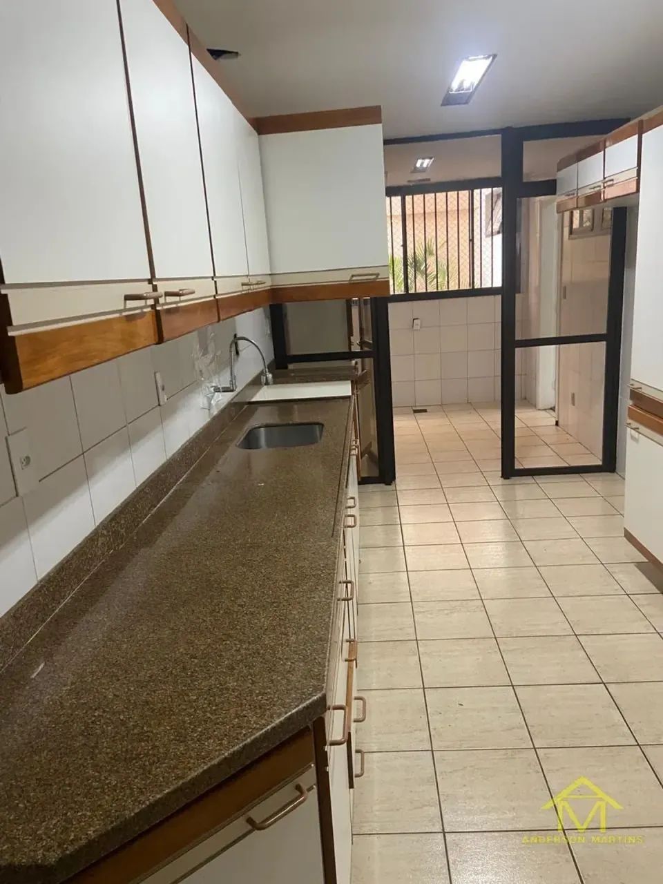 Apartamento Montado em Praia da Costa: 4 Quartos com Suíte com 198 m² - Foto 2