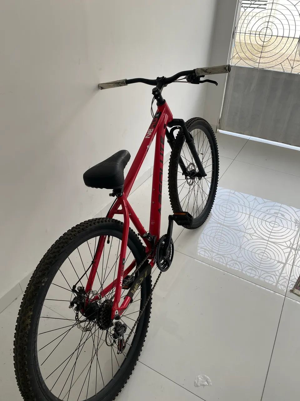 Nero 5 absolute vermelha