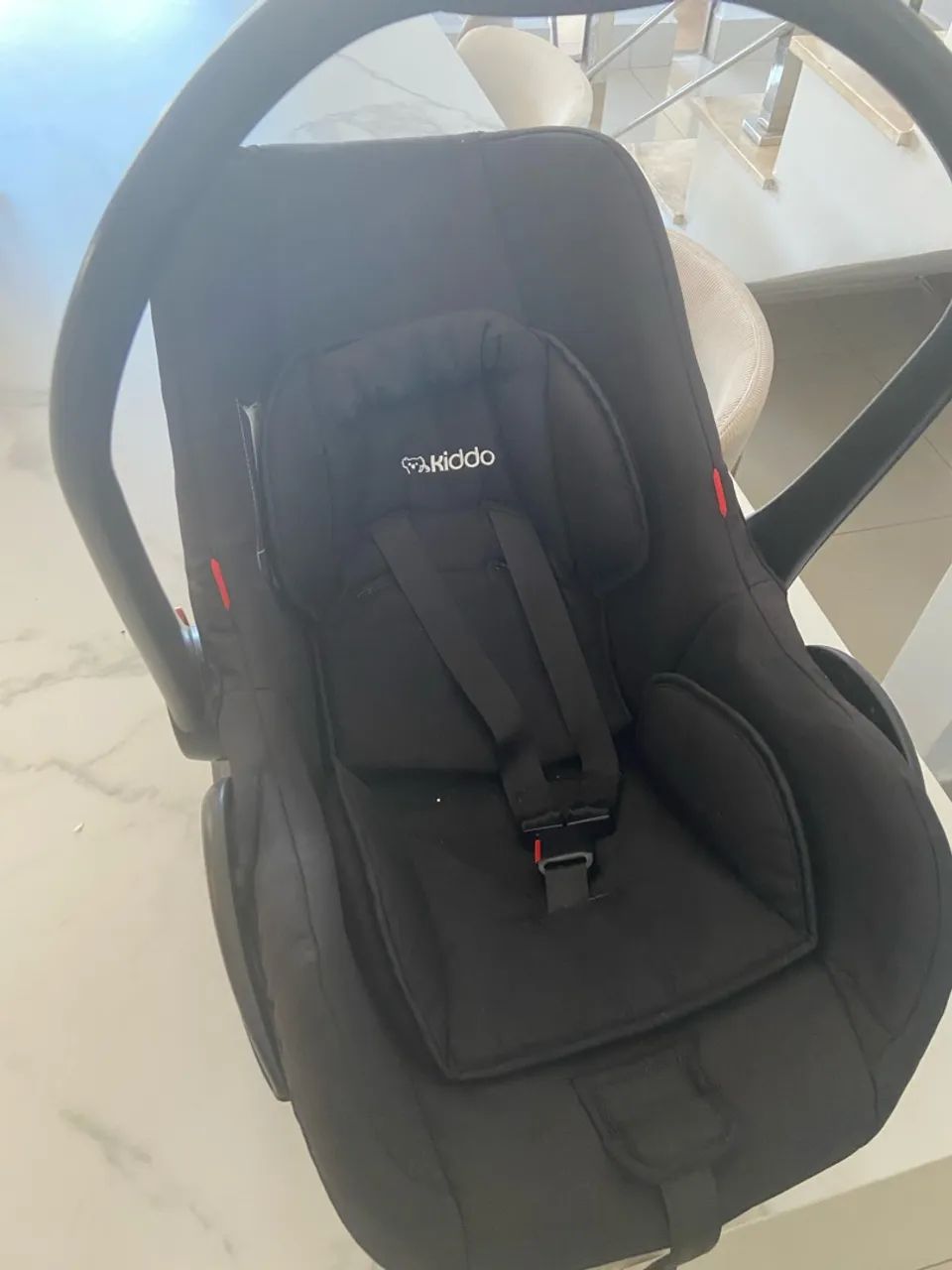 Vendo bebê conforto Kiddo