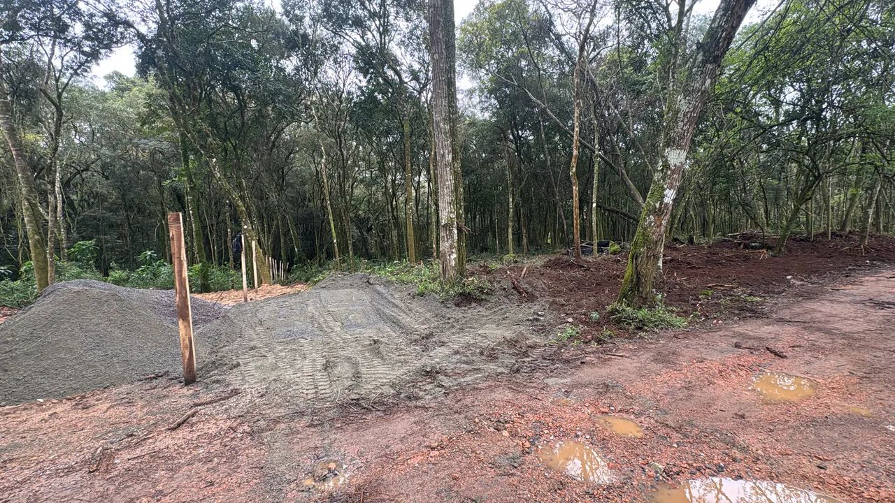 TERRENO / LOTES 700m2 NO GANCHINHO  - Foto 2