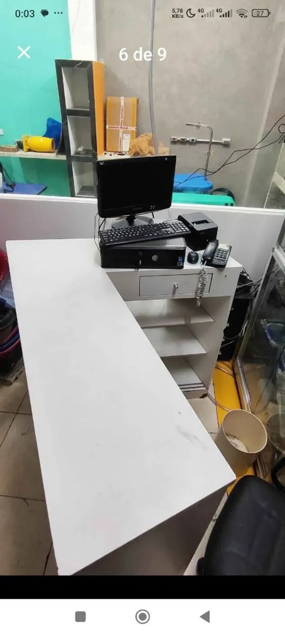 Balcão expositor vitrine com gaveta  