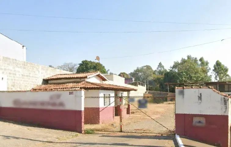 Imóvel coml. c/ 2.425m²a.t. em Guaxupé/MG