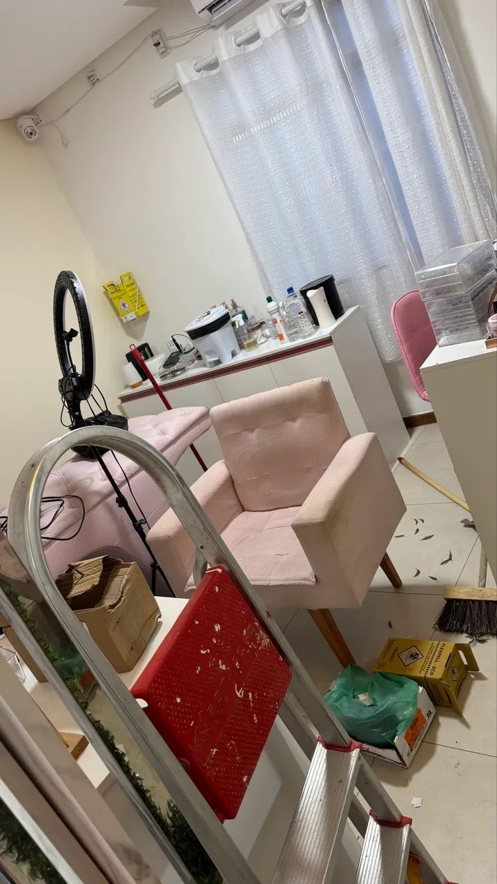 Poltrona básica rosa 