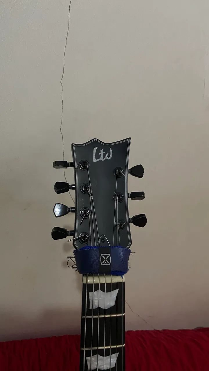 Guitarra LTD 407 com fishman - Foto 3