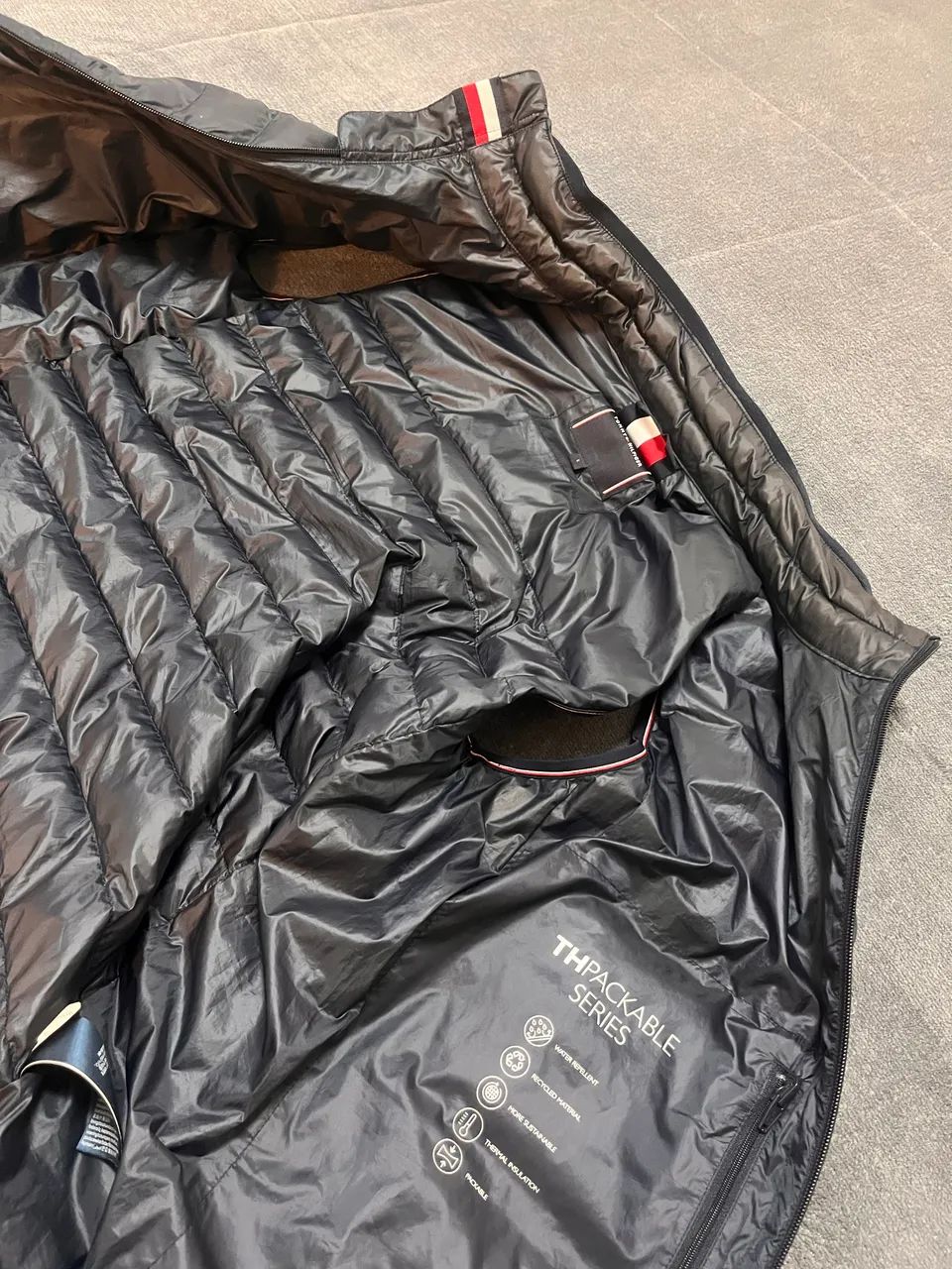 Colete Tommy Hilfiger TH PACKABLE SÉRIES G - Foto 5