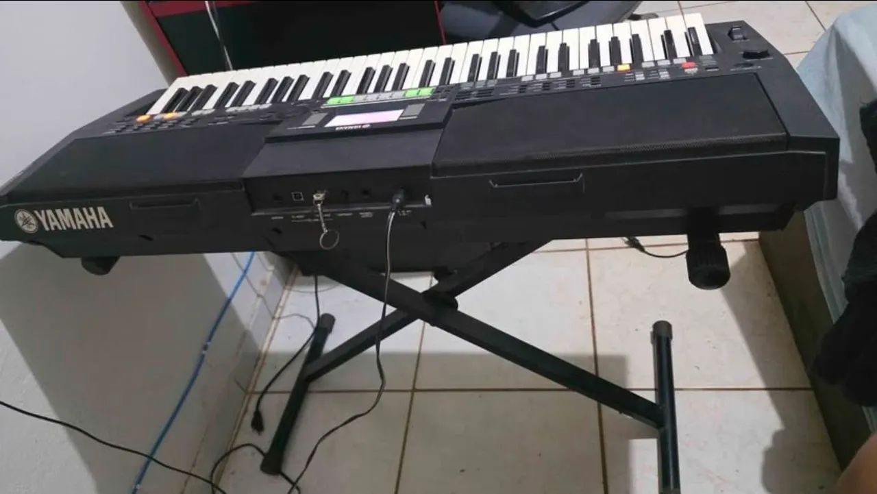 Teclado yamaha psr s 550 - Foto 4