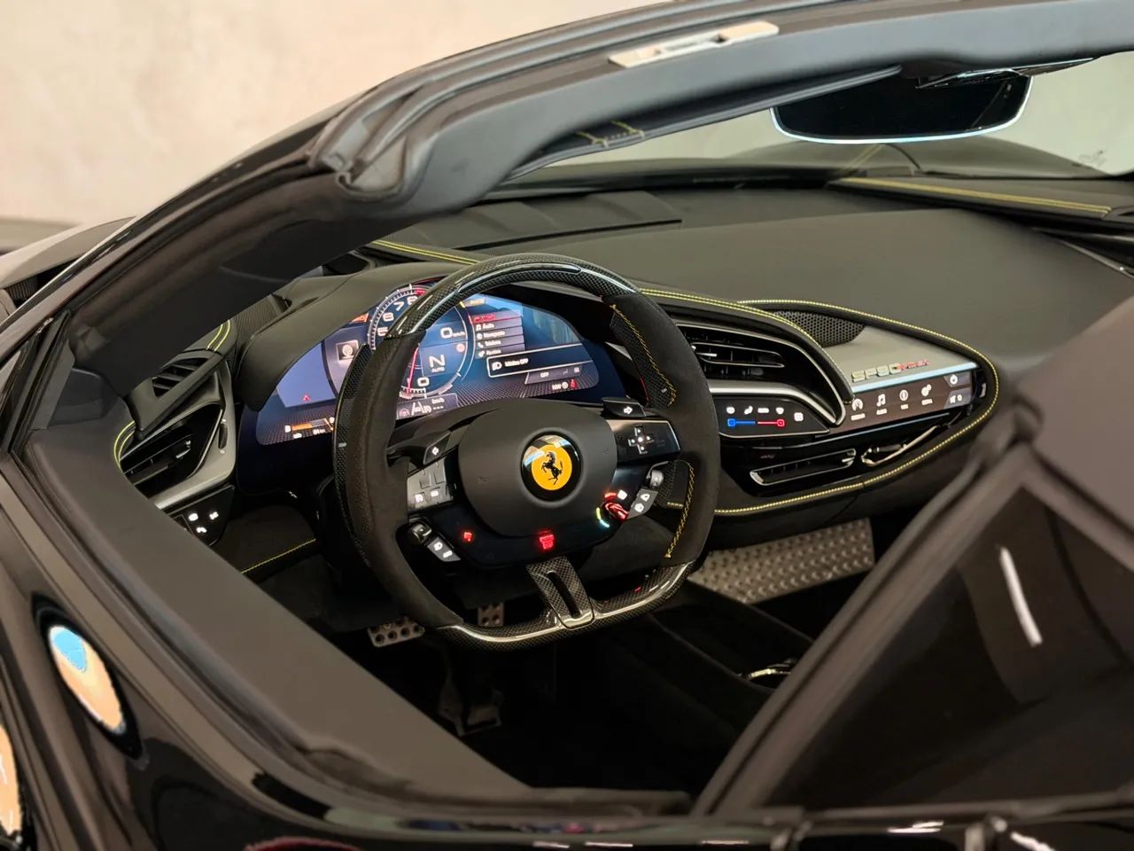 Ferrari SF 90 SPIDER 4.0 V8 Bi-Turbo (Híbrido), foto 14 de 20